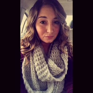 Meet your Posher, Alyssa